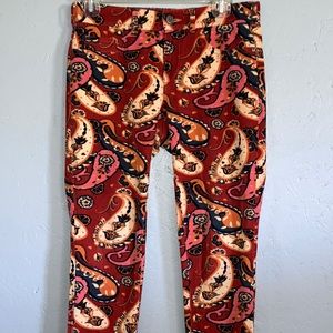 Women’s pants by Pilcro and the letter press